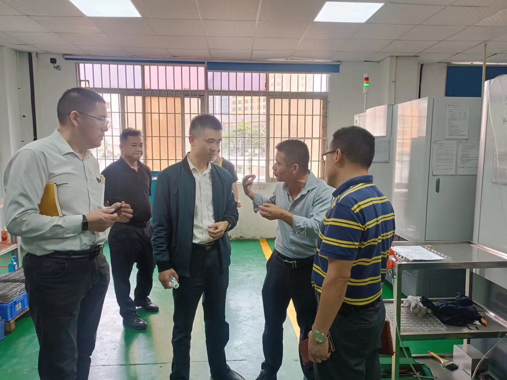 熱烈歡迎區(qū)政府領(lǐng)導帶隊走訪企業(yè)，鼓勵數(shù)字化轉(zhuǎn)型！